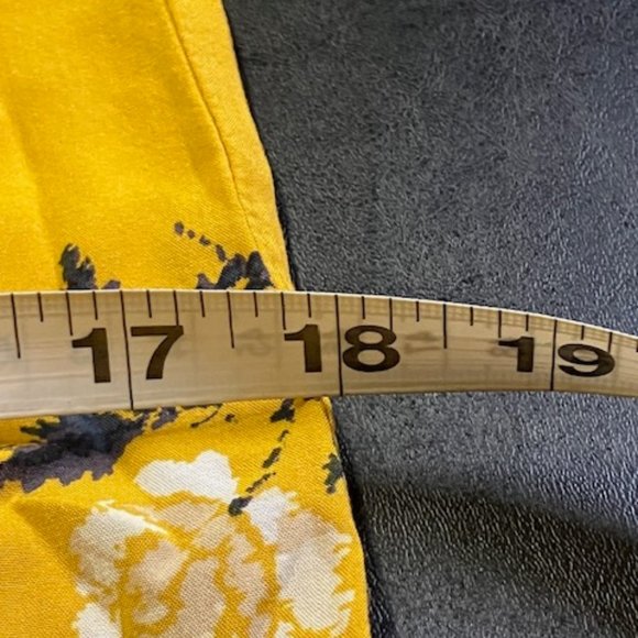 Old Navy Women's Yellow Floral Short Sleeve Crew Neck Mini Dress XS NWOT - Picture 8 of 9